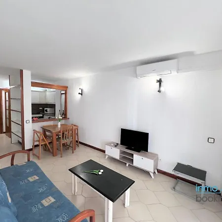 Novelty 3, Climatizado, Piscina, Playa Y Wifi Салоу